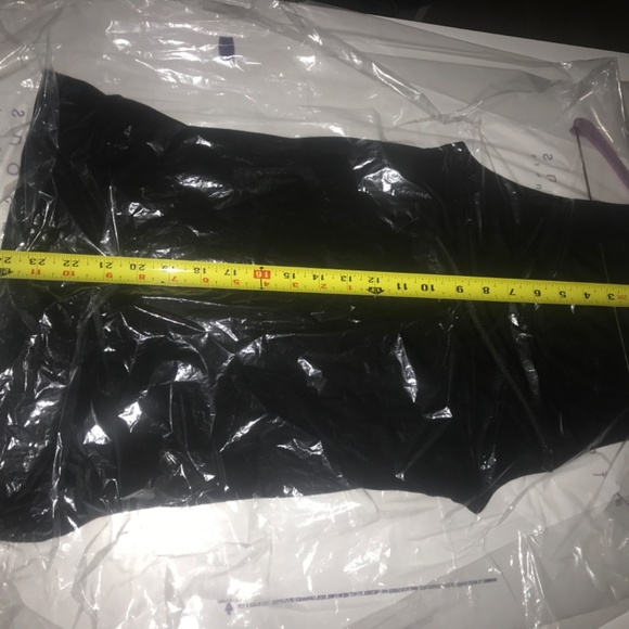 Sexy Alexander McQueen top - Picture 15 of 16